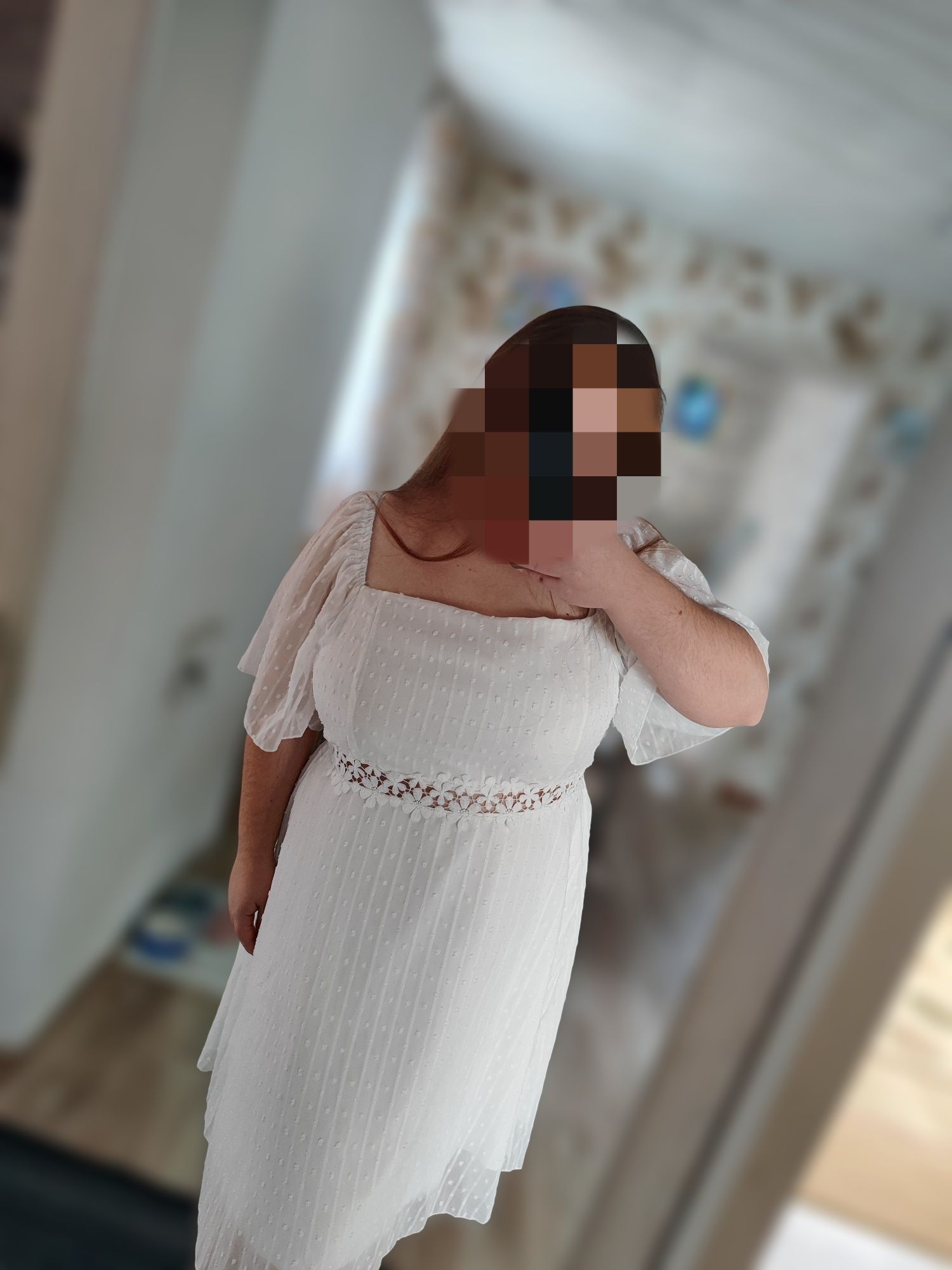 Продам 2 платья, новые