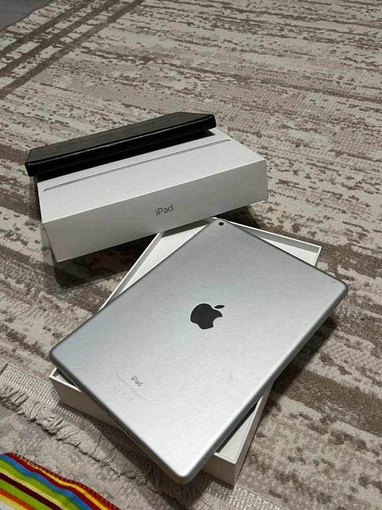 Ipad 10.2 silver
