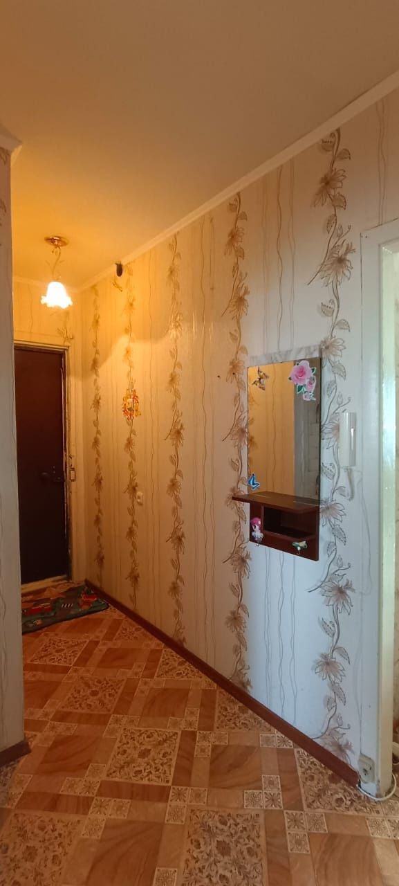 Продается 2-комн (4-32, 5 эт)