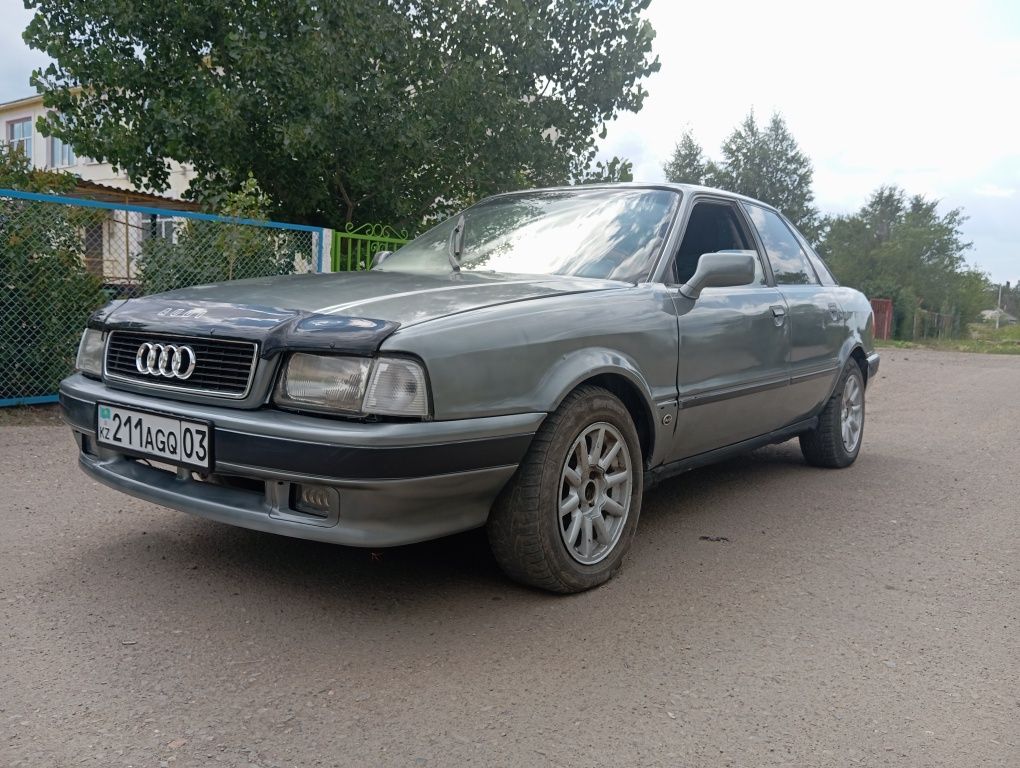 Ауди б4.1994 г.в.обем 2.