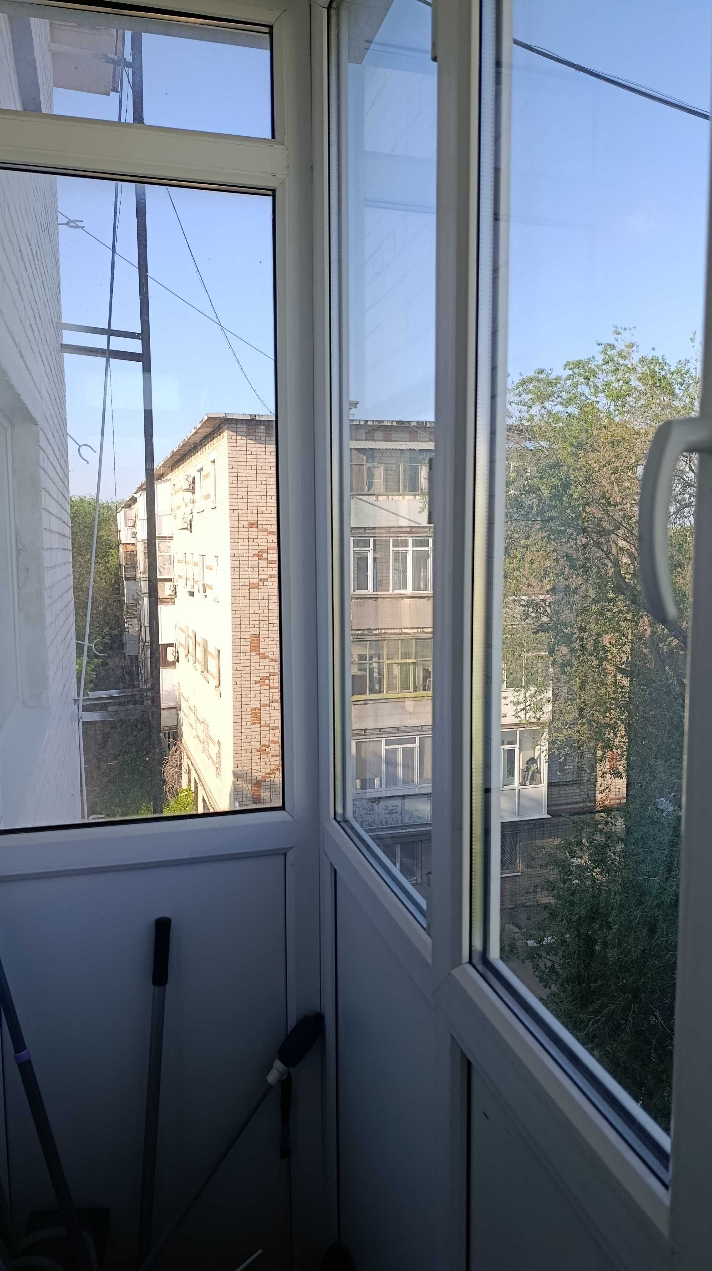 Продам 3х-комнатную кв. на Уалиханова 29.