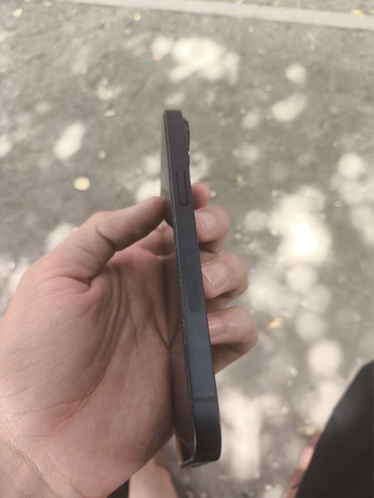 Продам Iphone 14 128gb