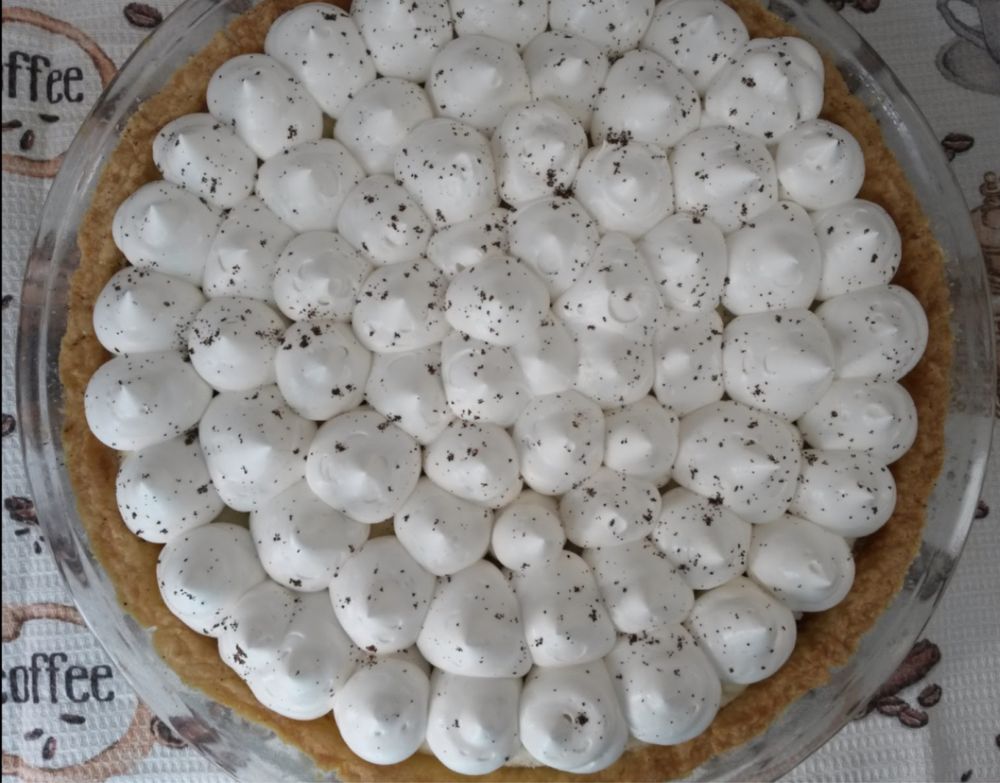 Домашние пироги, вафли, орешки