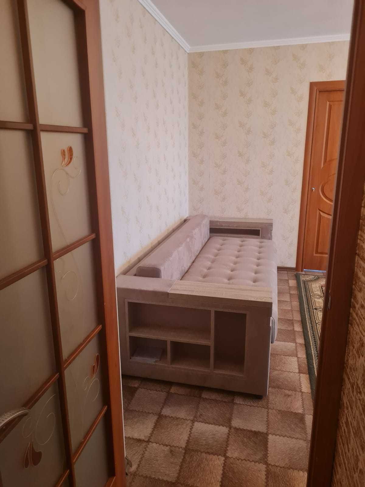 Сатылымда 4 бөлмелі пәтер Абай даңғылы 52, Продается 4х комнатная кв.