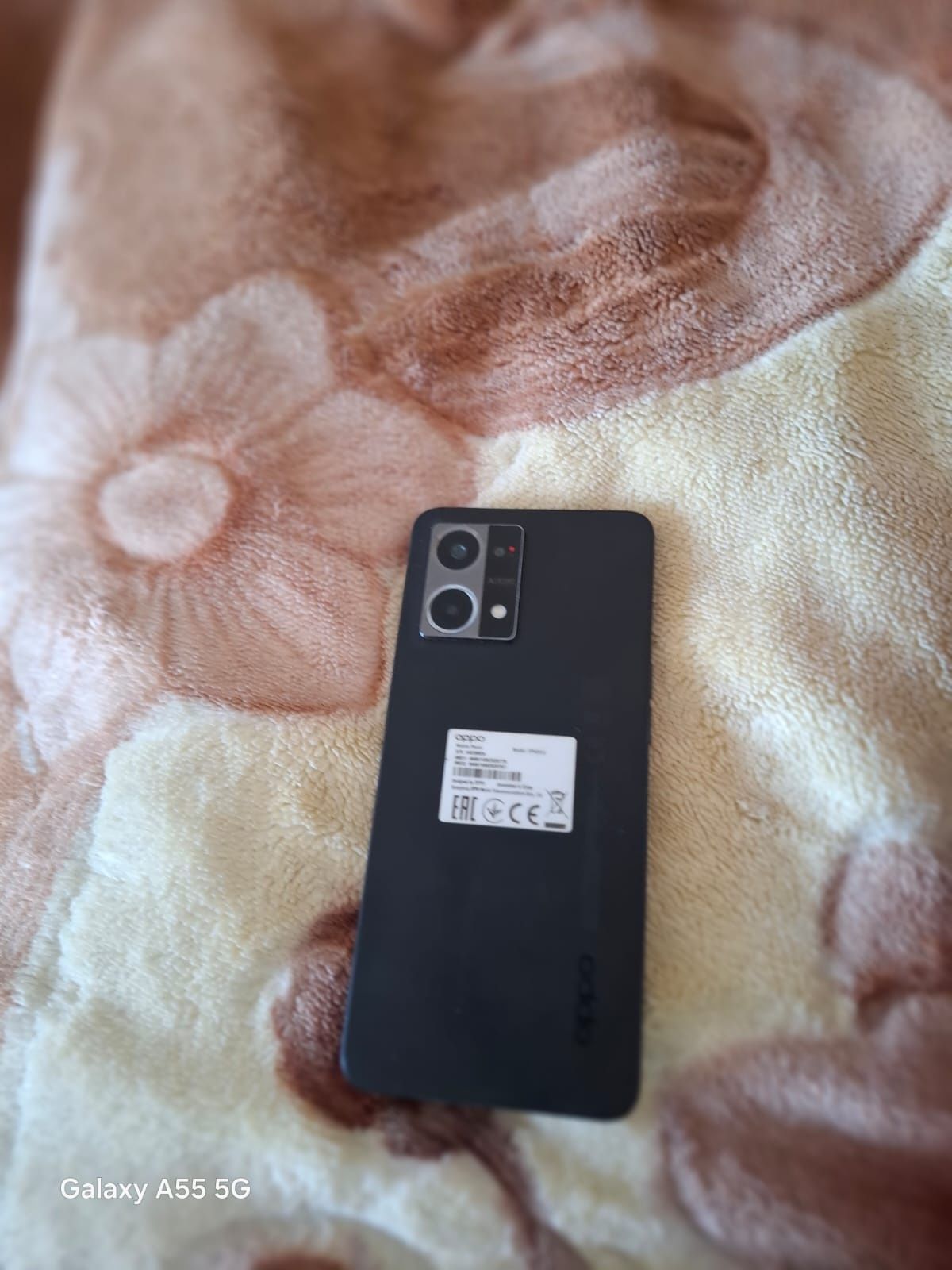 Продам телефон орро Рено 7