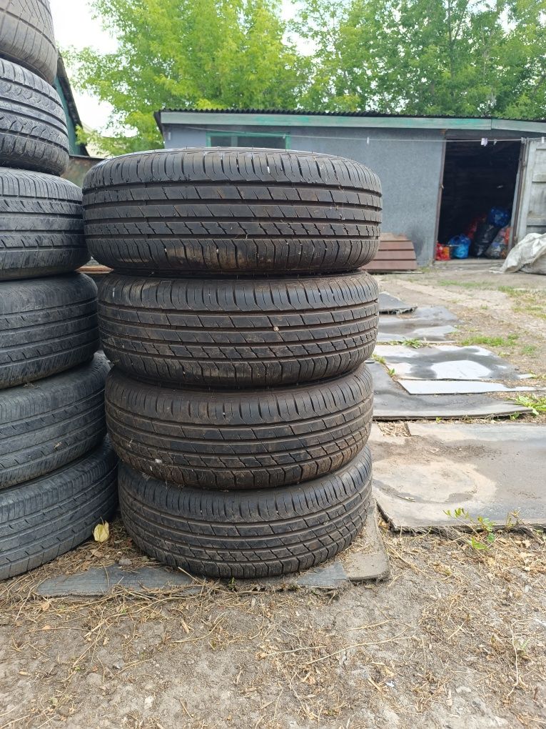 Продам диски с резиной.
