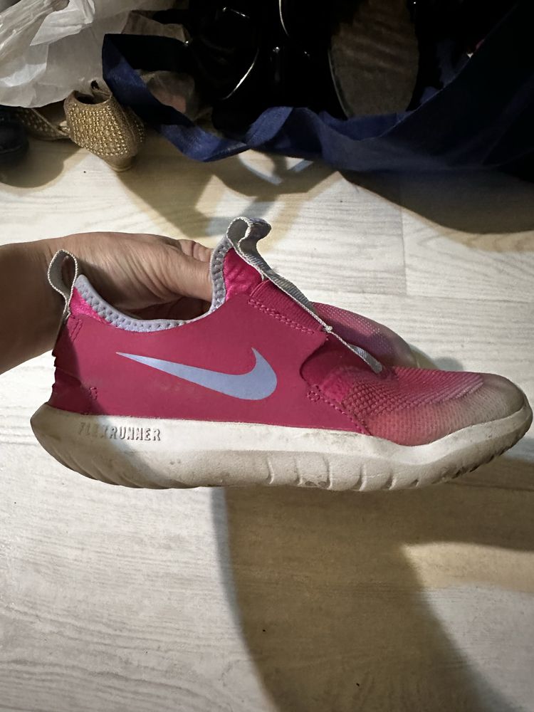 Кроссовки Nike размер 32