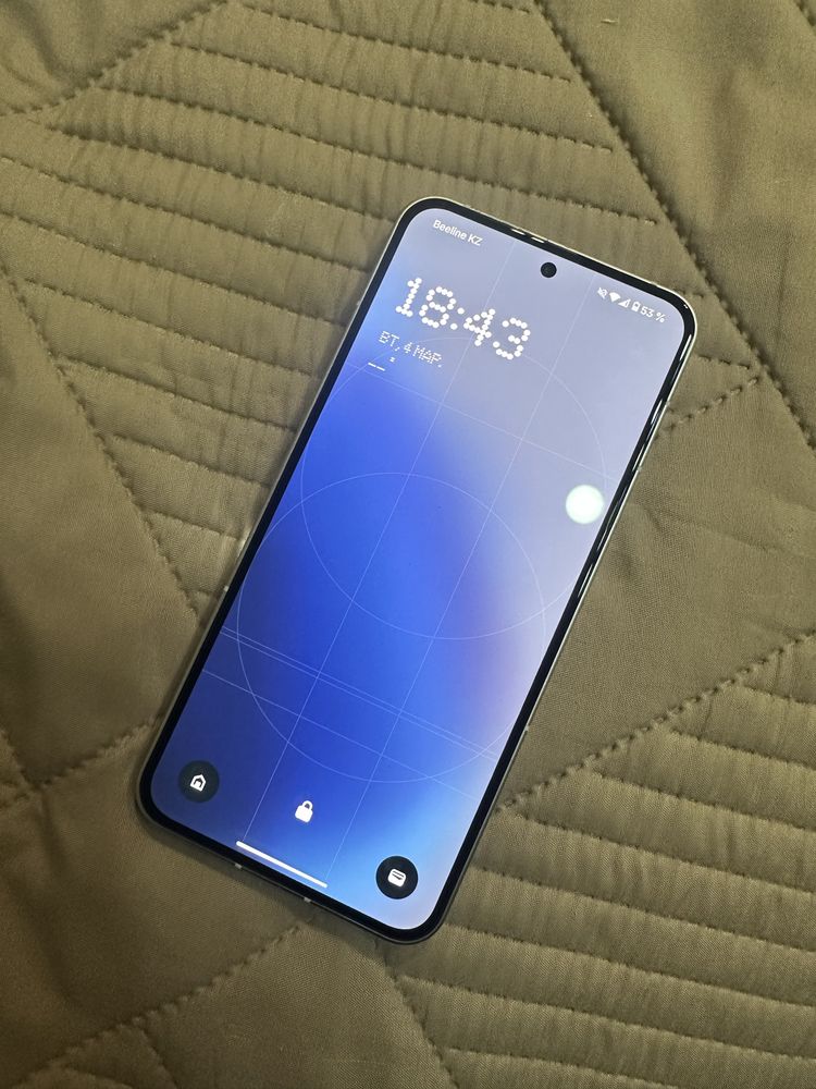 Продается Nothing Phone 2 (256ГБ) белый.