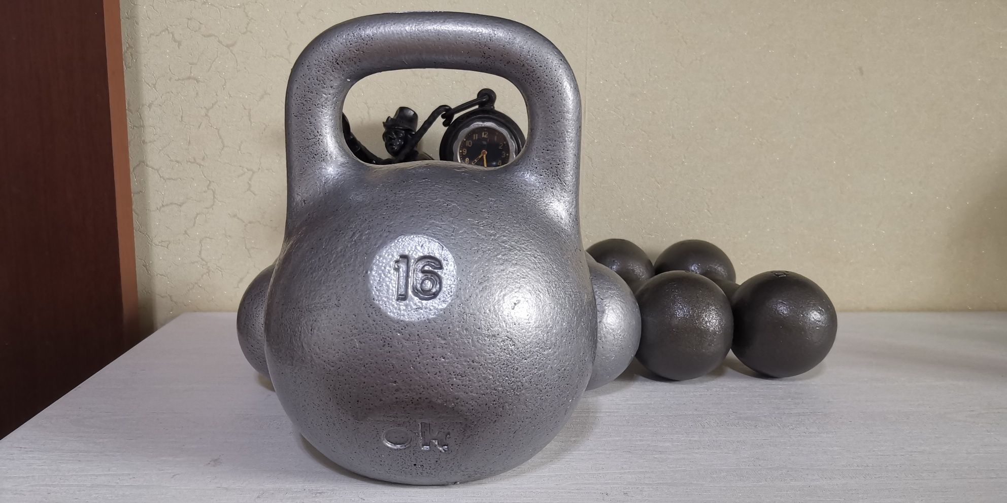 Гантели 10 кг, гантели 6кг, гантели 5кг.