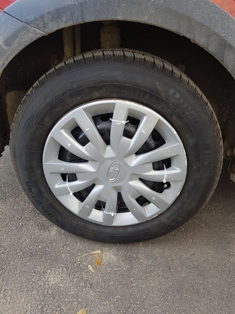 Продам Шыни с дисками  разбалтовка 4×100 R15