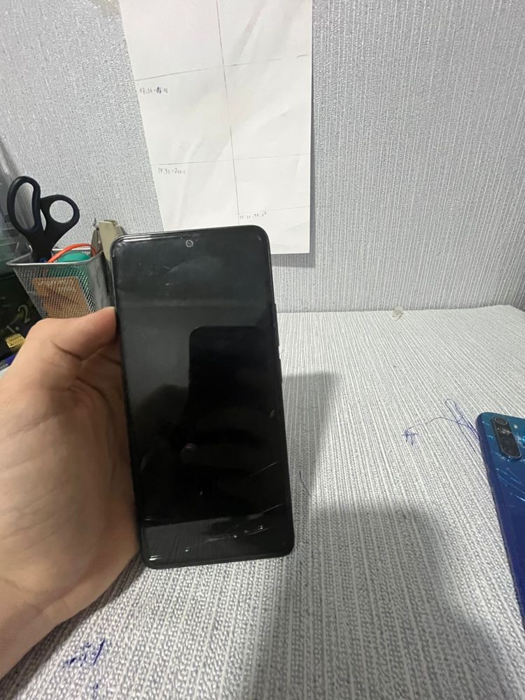 Продам Redmi Note 13