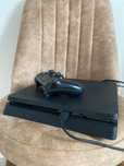 Продам playstation 4 slim