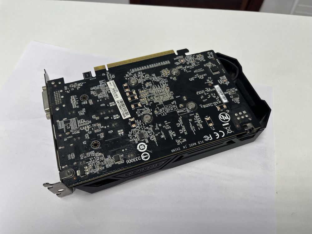Видеокарта  gigabyte GTX 1050 2gb