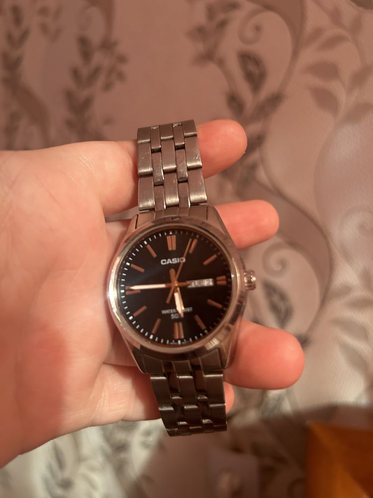 Продам часы Casio