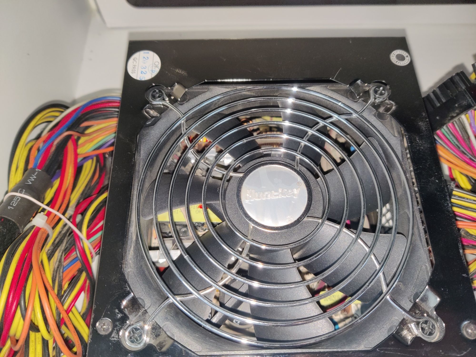 Блок питания Huntkey Green Power 550W/Вт  для ПК. Есть на 400/450Вт