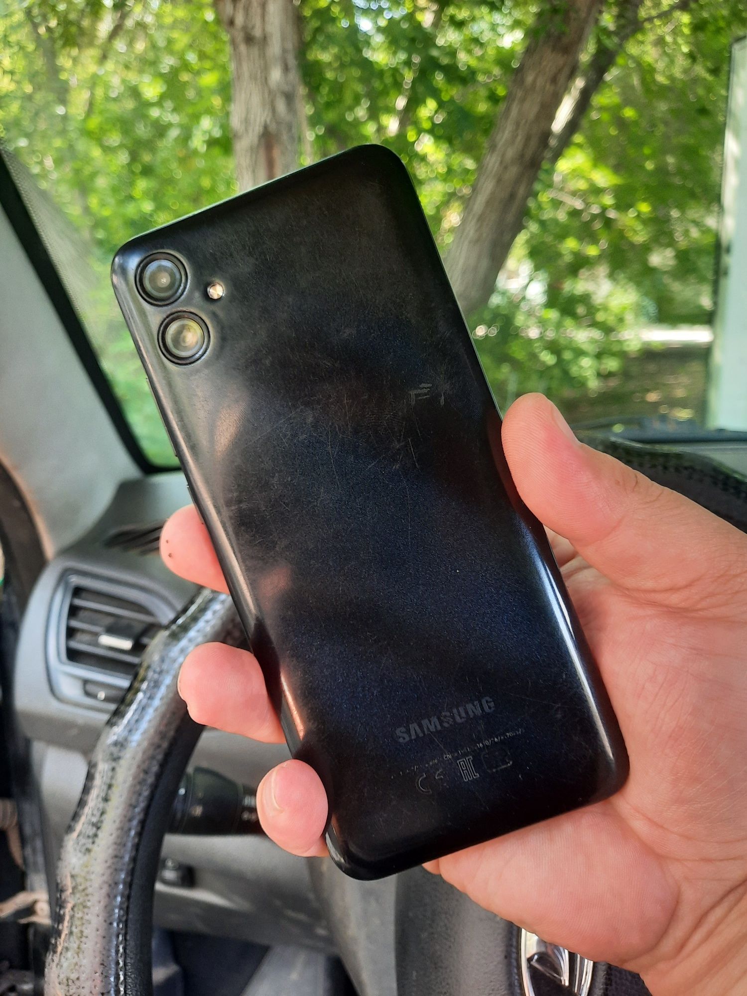 Продам Samsung A04e озу4 память 128гб