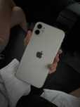 iPhone 11 белый 128 гб