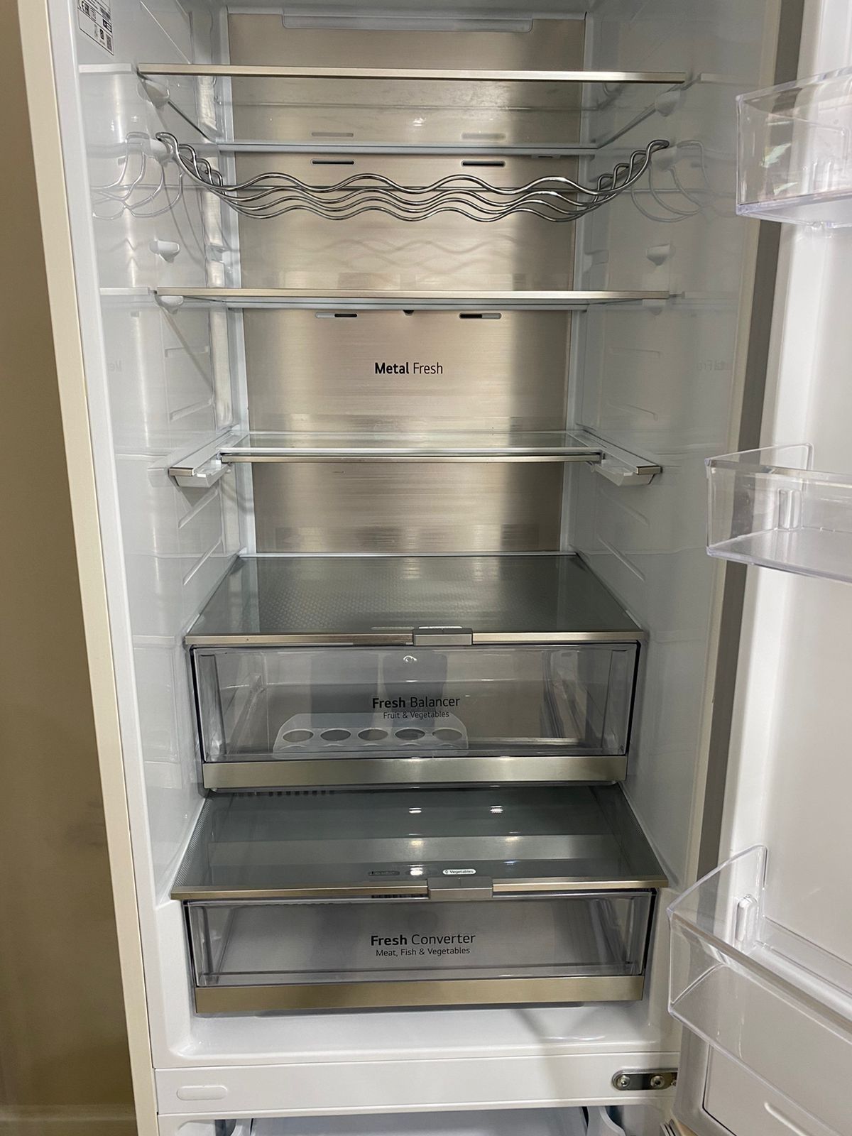 Новый холодильник LG