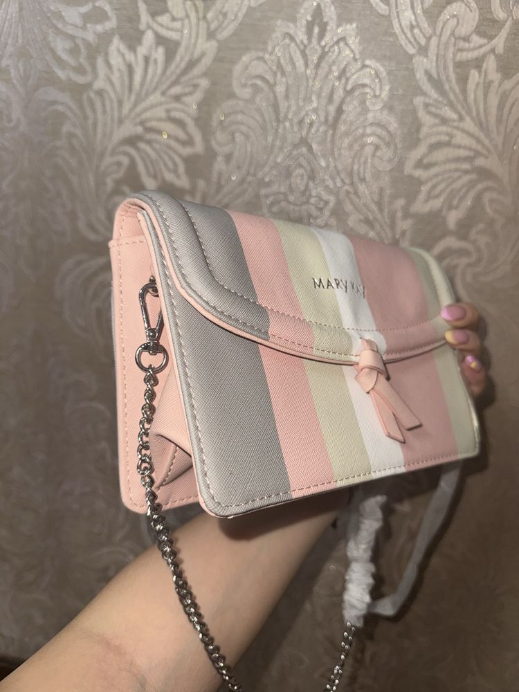 Летняя сумка Mary Kay