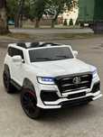 Большой Toyota Land Cruser детский электромобиль на акамулятлре