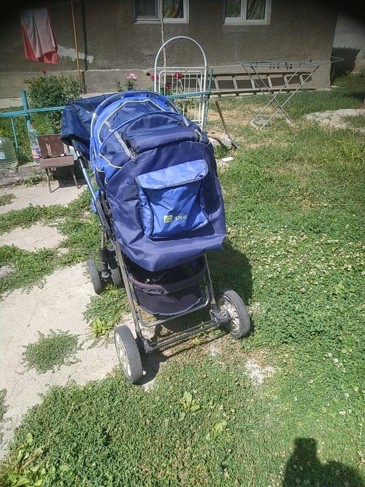 Коляска в хорошем состоянии