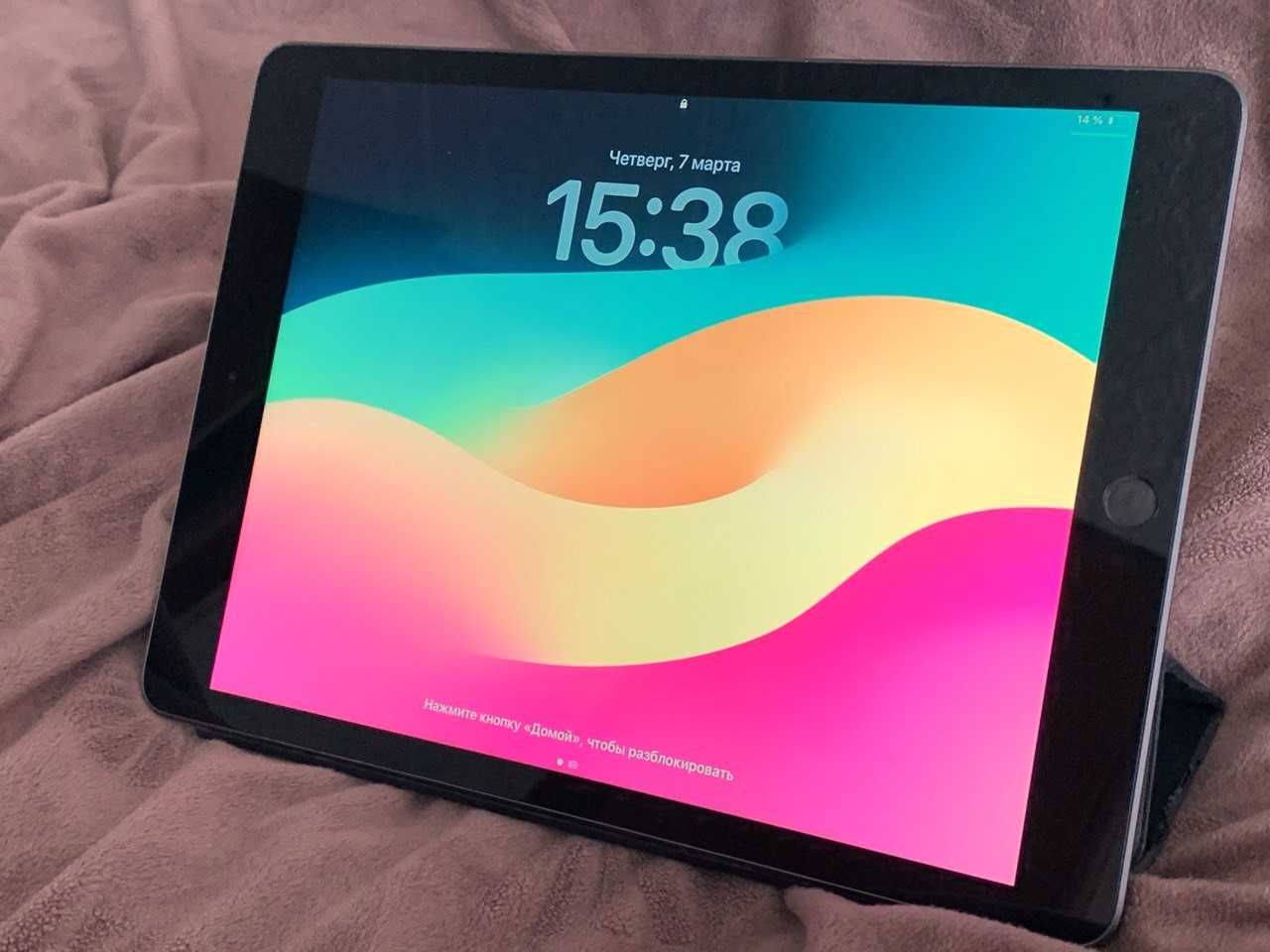 Ipad 8 32gb (2020) - 10.2 в хорошем состоянии + apple pencil