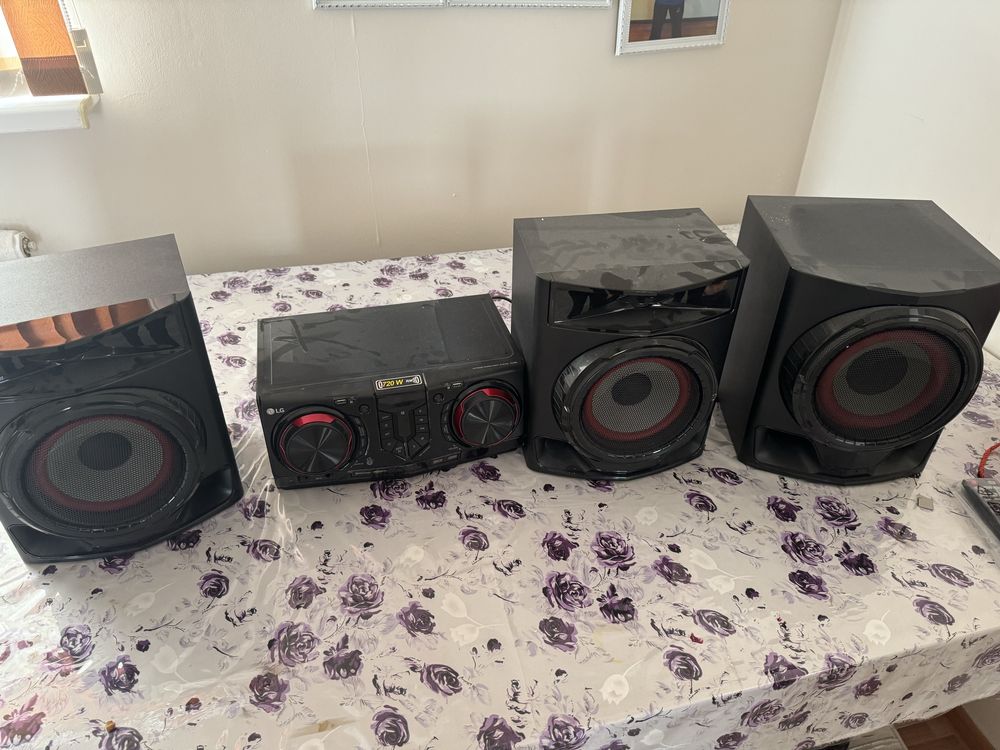 Продам музыкальный центр LG CJ-45