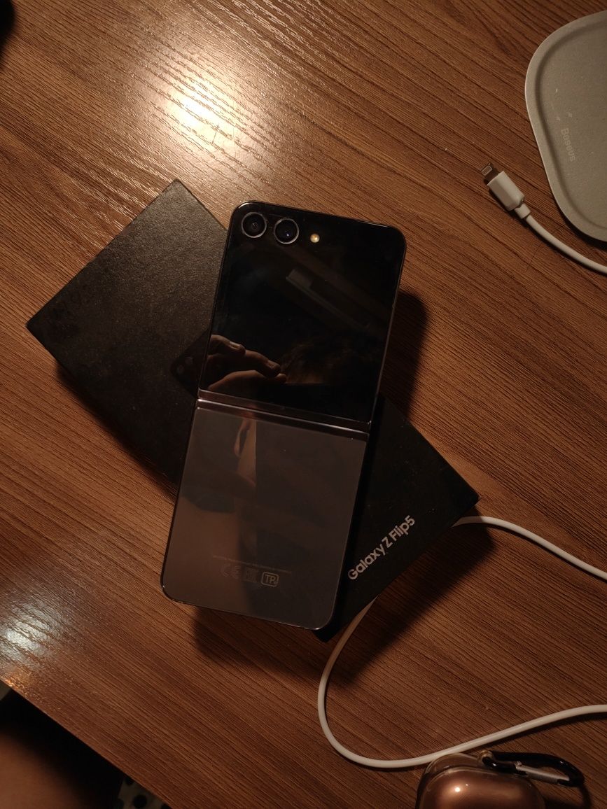 Samsung z flip 5