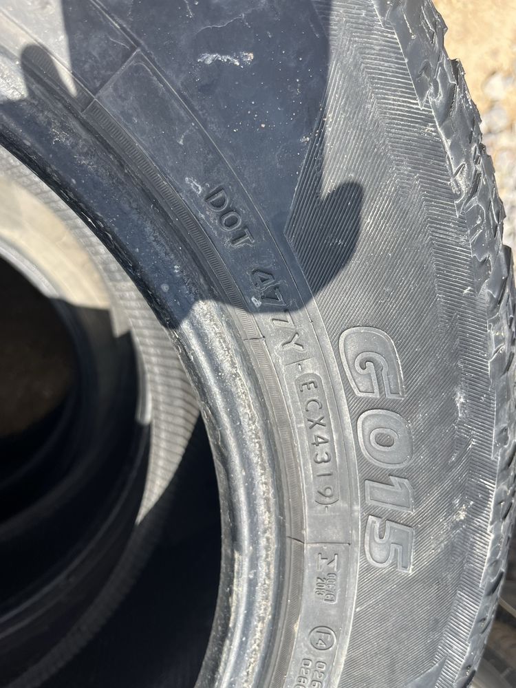Продам комплект резины 265/65 R17