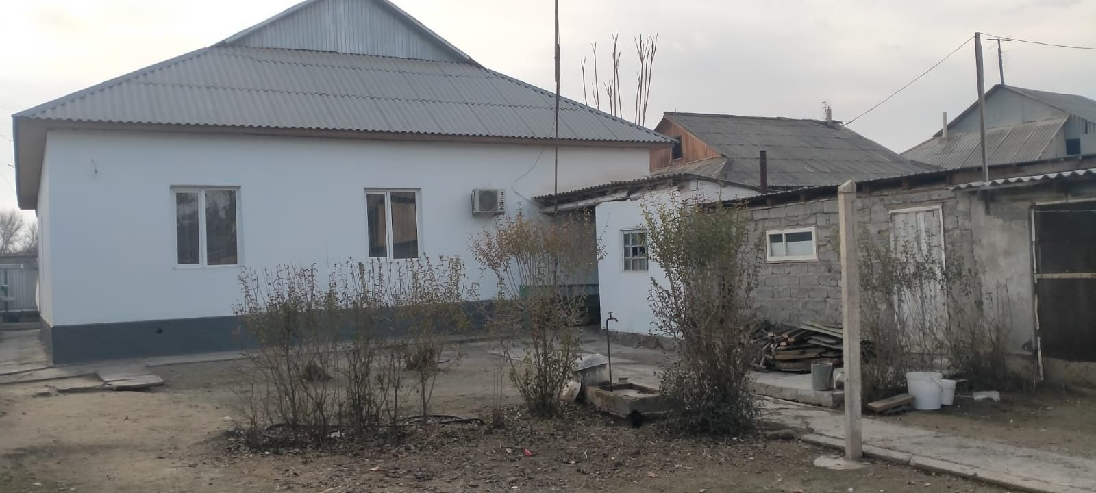 Уй сатылады.Асык-Ата