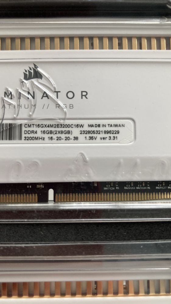 Оперативная память  DDR4 32 гб (4x8gb)