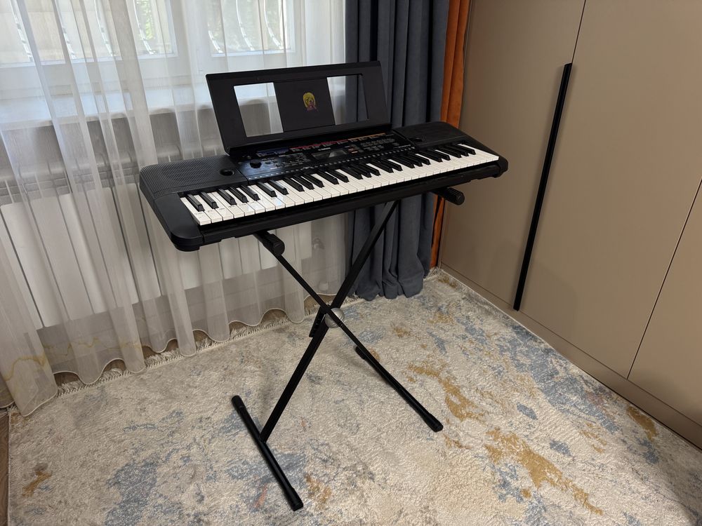 Синтизатор Yamaha PSR-E263