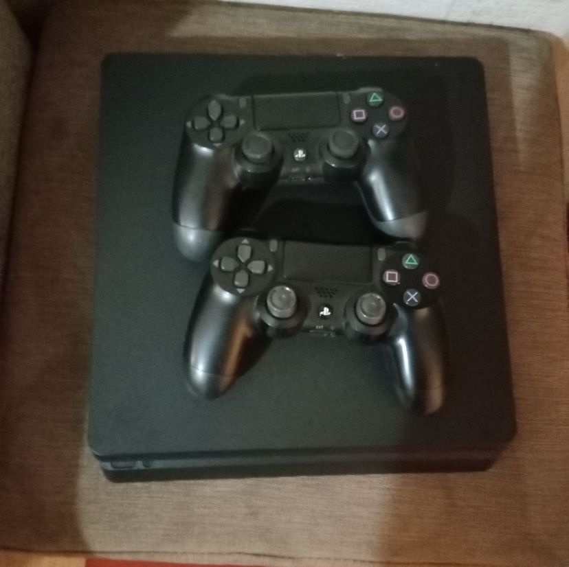 Sony Playstation 4 Slim 1 Tb
