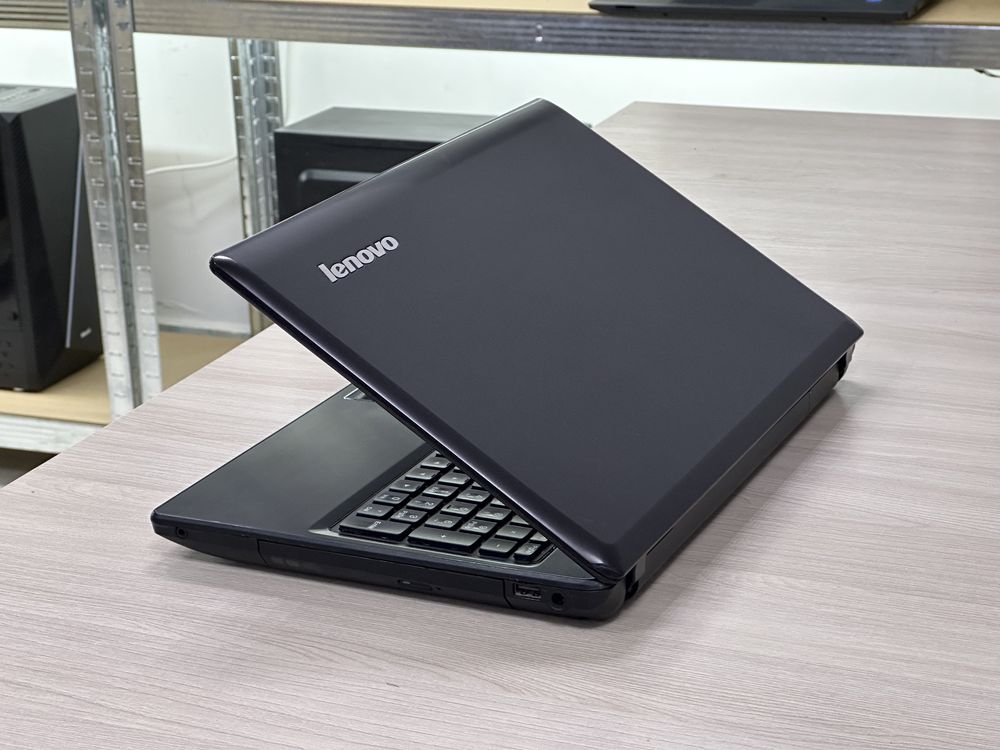 Ноутбук Lenovo / Core i7 / SSD 256gb / 8gb ОЗУ / kaspi 0-0-12