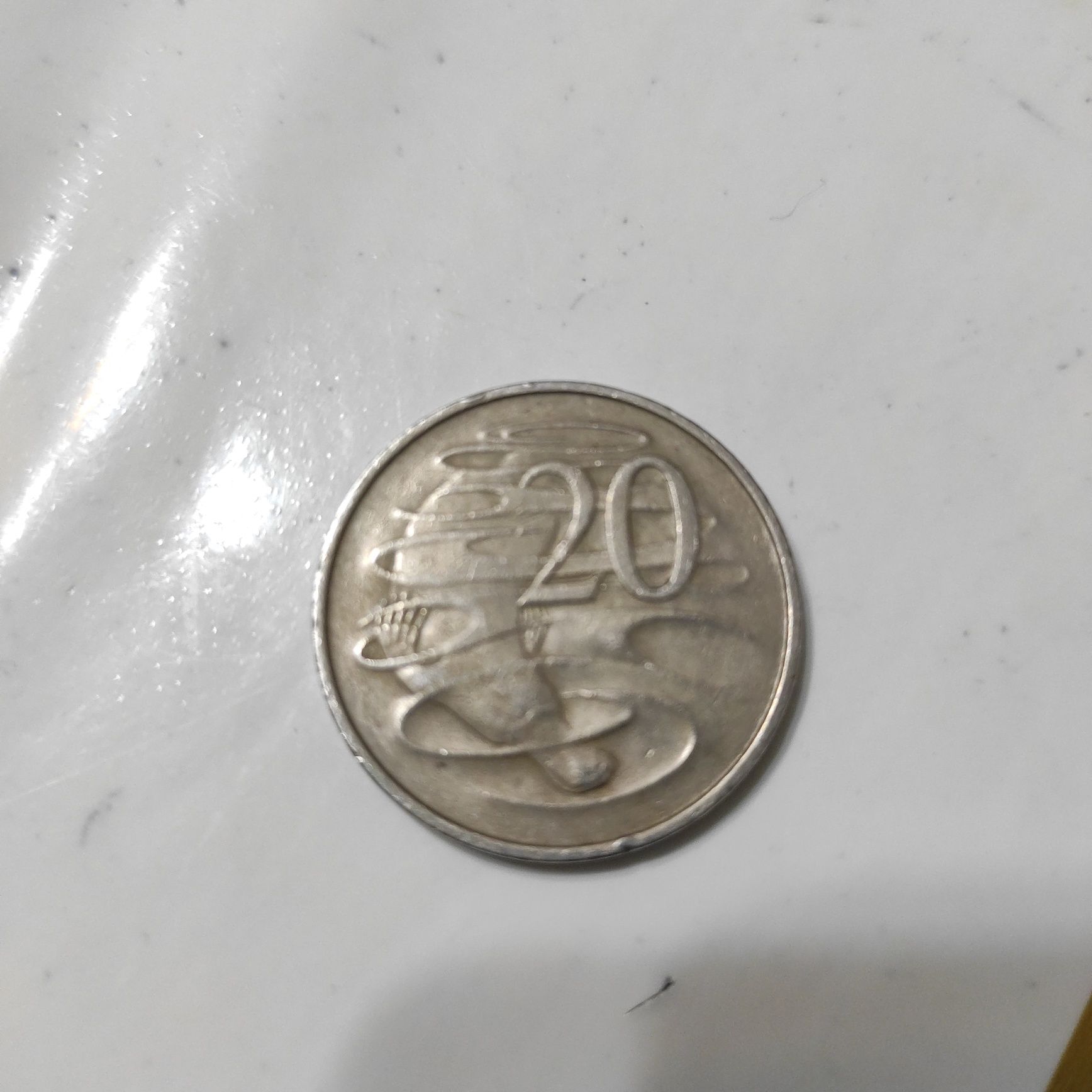 Продаю монету 20 центов Австралии 1967 год