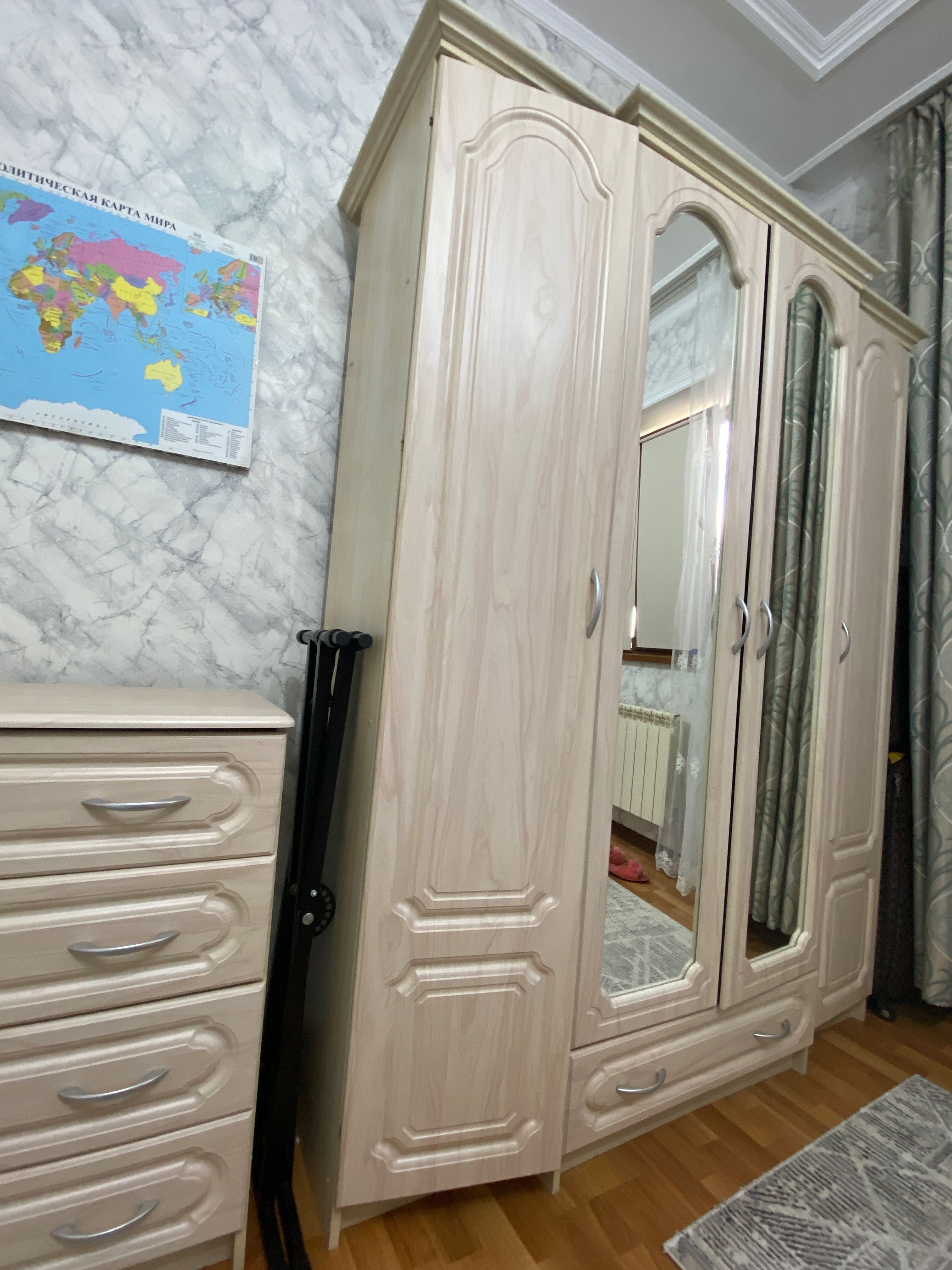 Шкаф и комод для спальной комнаты