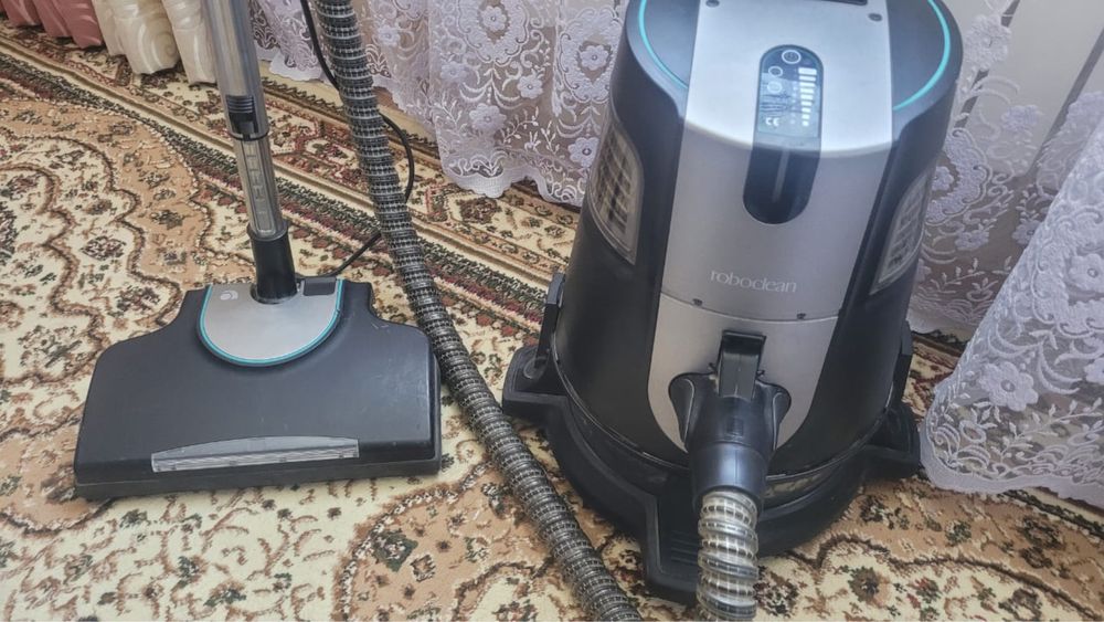 Продается пылесос Roboclean