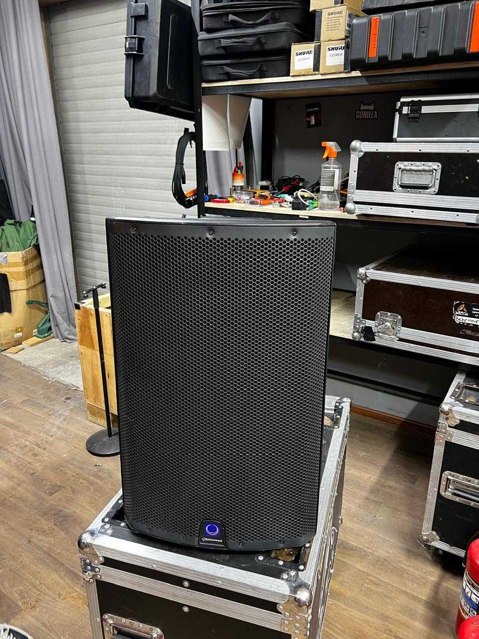 Активная акустическая система Turbosound, активные колонки