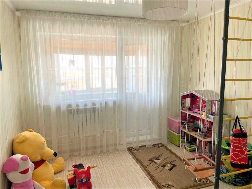 S  Продам УП 4-х ком на 4 мкр