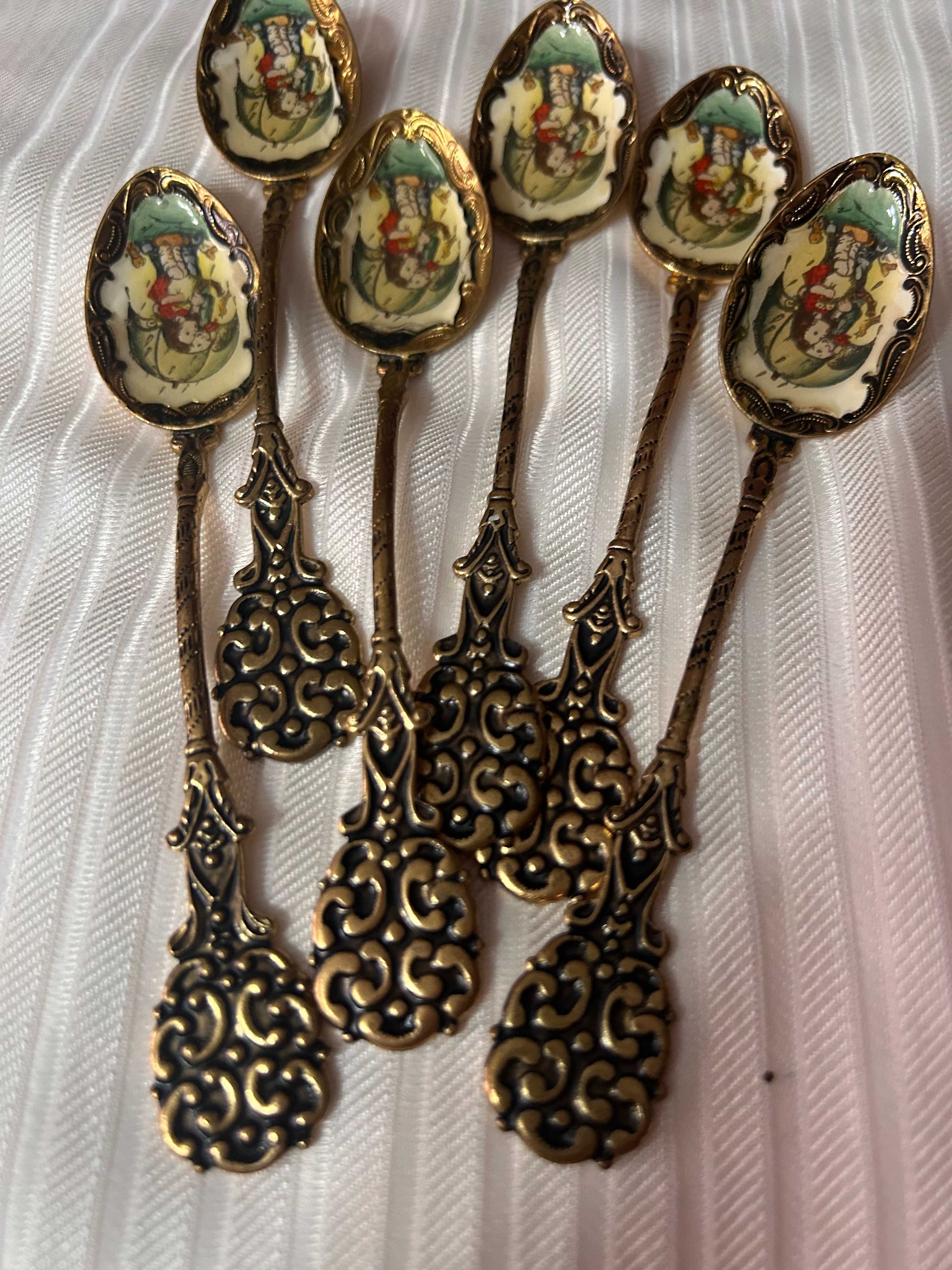 Продам ложки чайные сувенирные