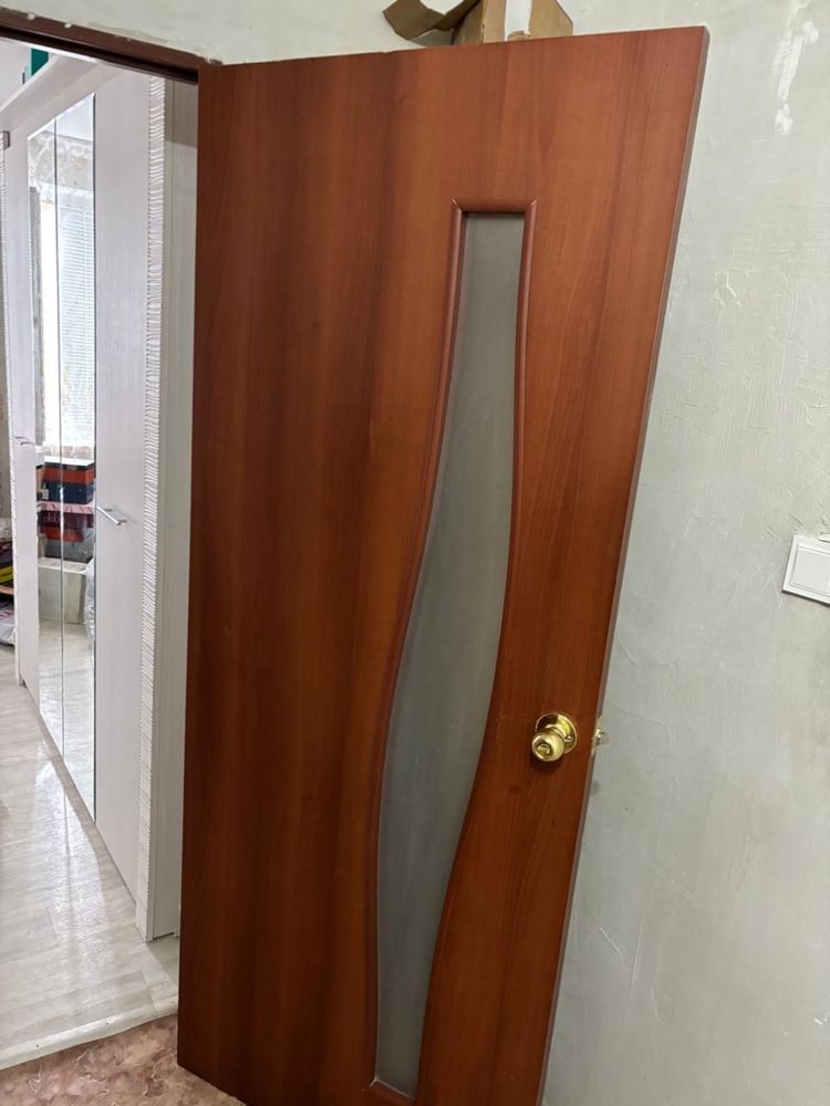продам двери срочно