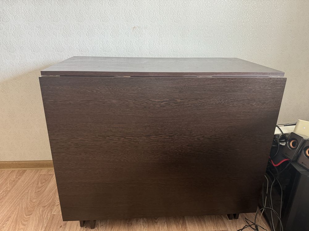 Продается раскладной стол