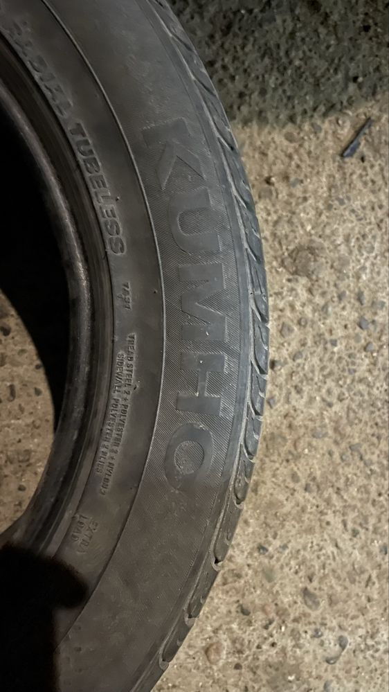 продам  2 шины летный  размер 215/55R16 97