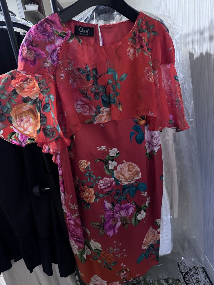 Продам платье клипс