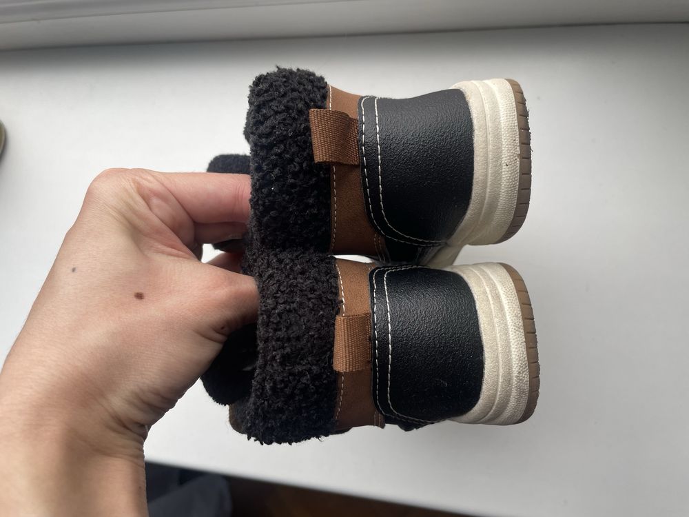 Детские демисезонные ботинки H&M