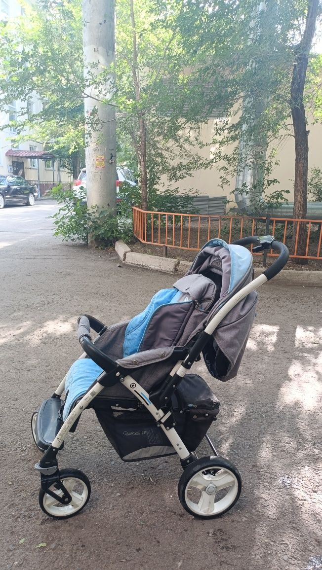 Продам детскую коляску