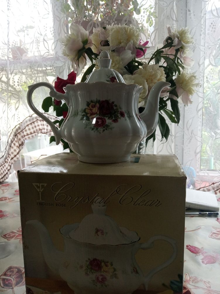 Продам новый шикарный чайник, район Саяхата.