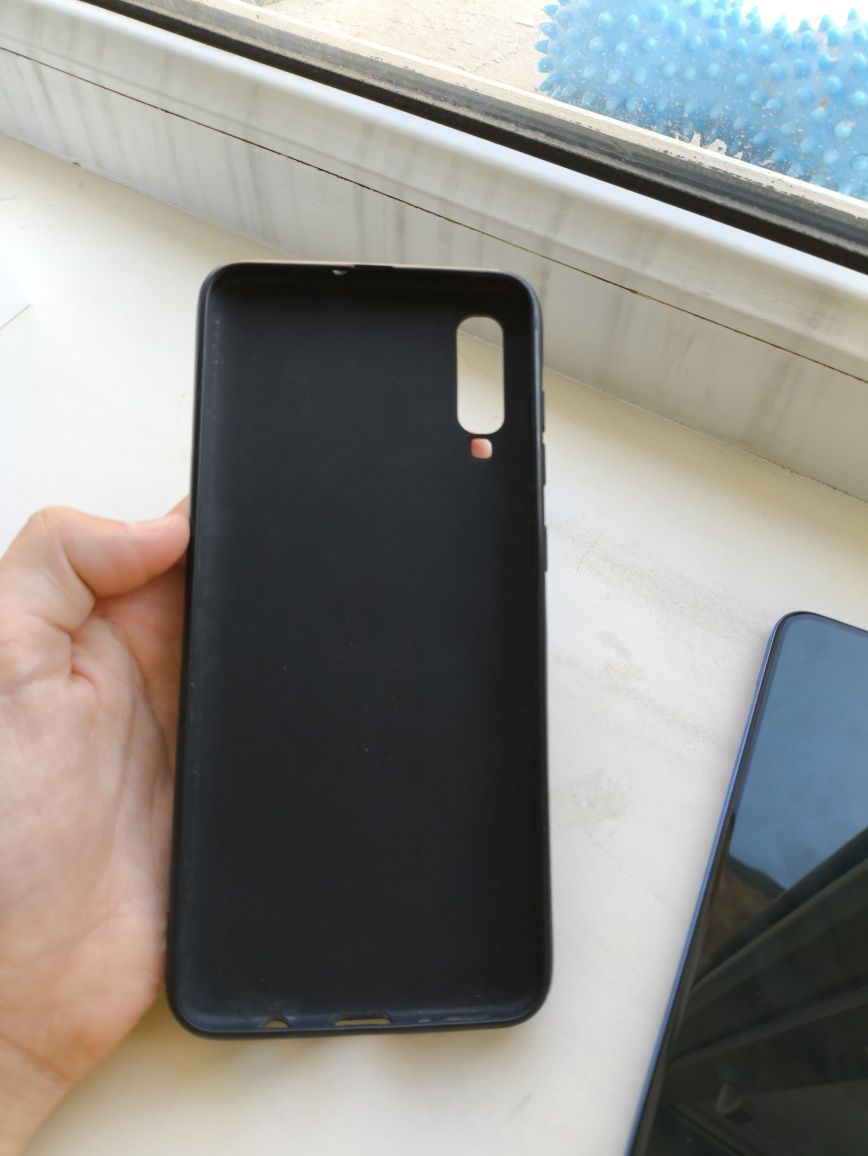 Samsung galaxy a70 продам или обмен