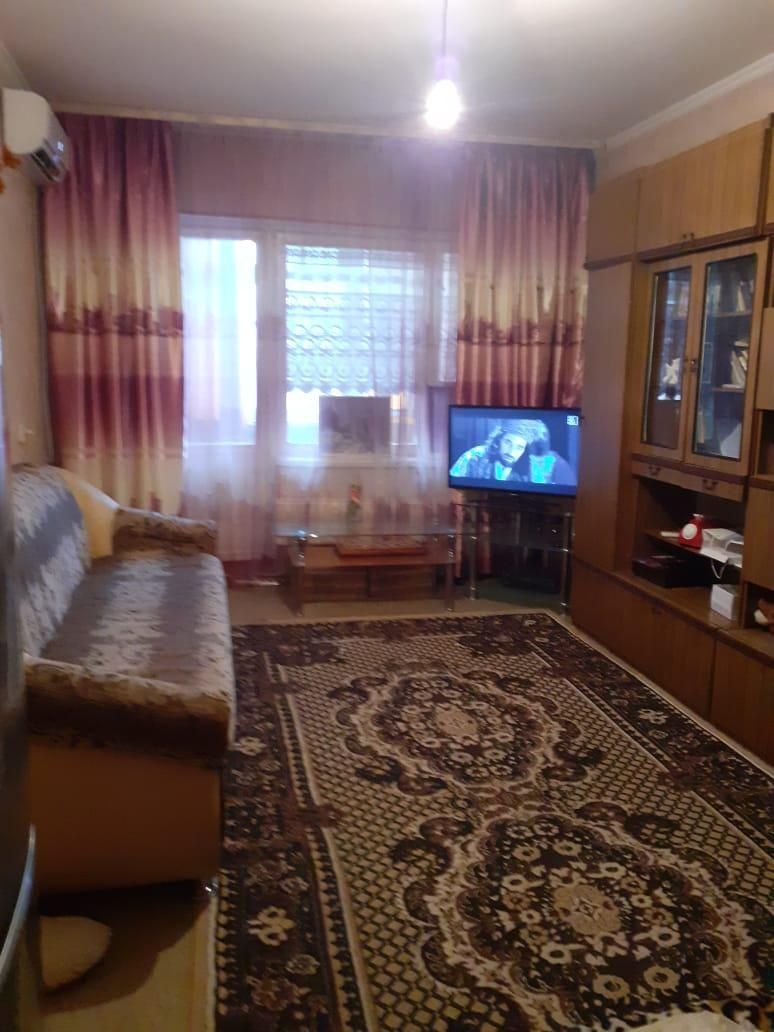 Продается 2х ком кв 8микр или меняю на дом