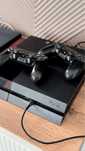 PlayStation 4 (500 ГБ) + 2 геймпада + игры